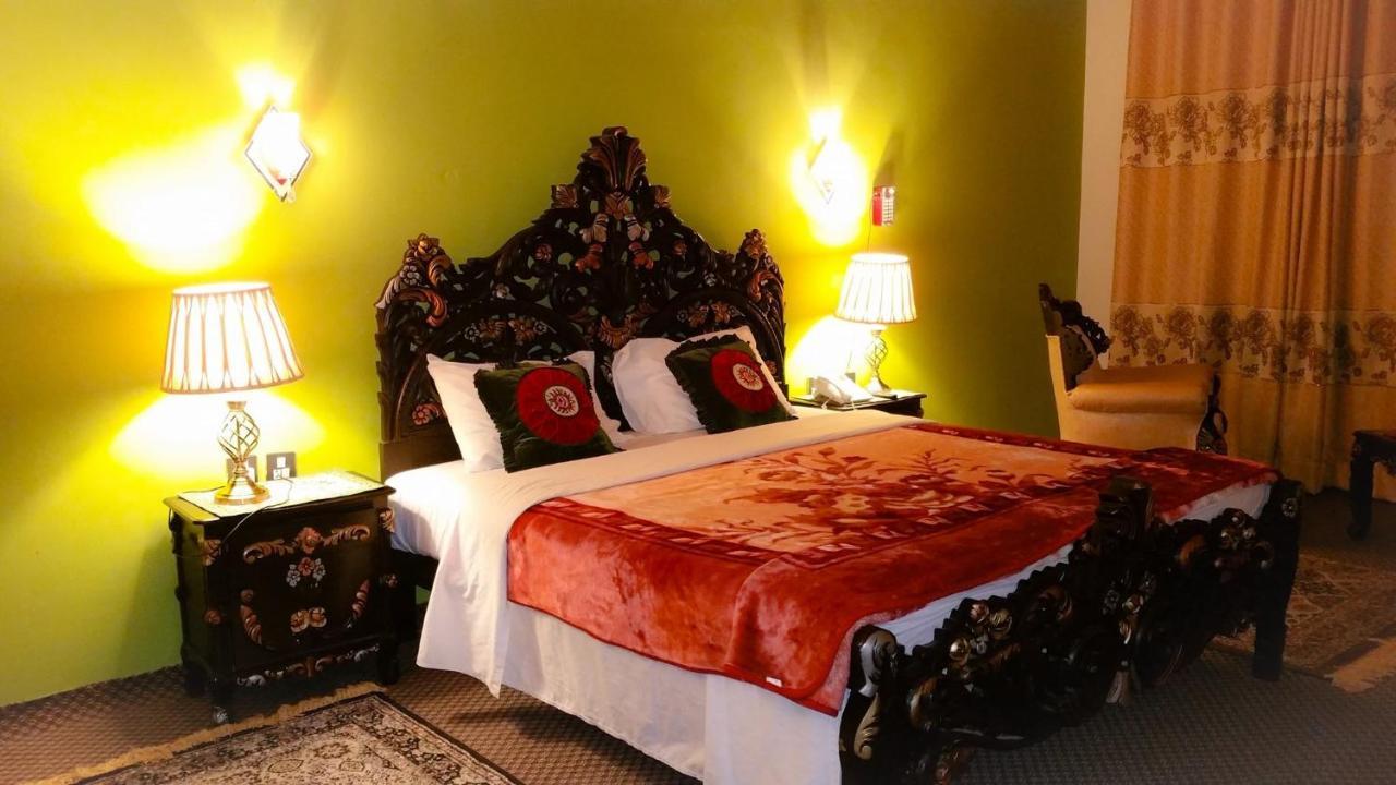 Fairy Land Hotel Karimabad  Exteriör bild