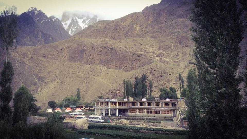 Fairy Land Hotel Karimabad  Exteriör bild